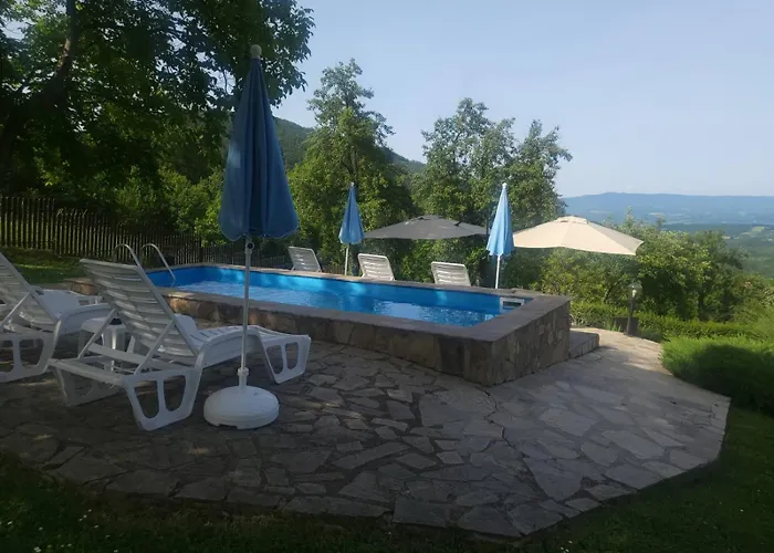 Feriehus дядо петковата къща Elena